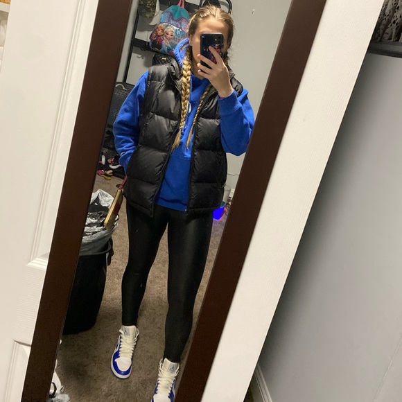 Meet your Posher, Samantha - Picture 1 of 5